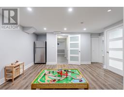 333 SUNNYSIDE CRESCENT - 43