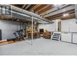 8 PARKVIEW DRIVE - 20