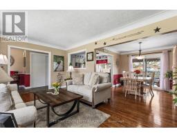 8 PARKVIEW DRIVE - 23