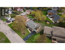 8 PARKVIEW DRIVE - 24