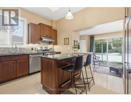 937 WATERLOO STREET - 12