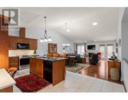 28 - 124 NORTH CENTRE ROAD - 11