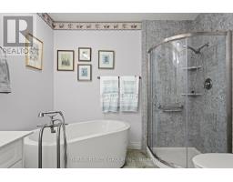 28 - 124 NORTH CENTRE ROAD - 28