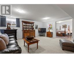 28 - 124 NORTH CENTRE ROAD - 33