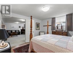 28 - 124 NORTH CENTRE ROAD - 37