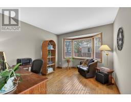 70 ELMGROVE CRESCENT - 12