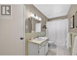 70 ELMGROVE CRESCENT - 25