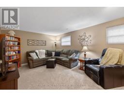 70 ELMGROVE CRESCENT - 27