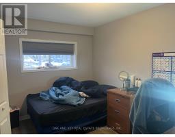 52 - 40 SUMMIT AVENUE N - 12