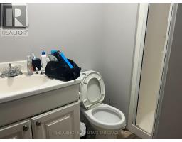 52 - 40 SUMMIT AVENUE N - 13