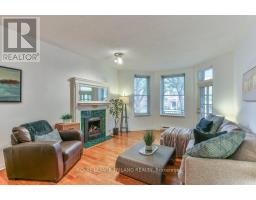 101 - 285 QUEENS AVENUE - 11