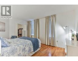 101 - 285 QUEENS AVENUE - 20