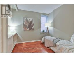 101 - 285 QUEENS AVENUE - 25