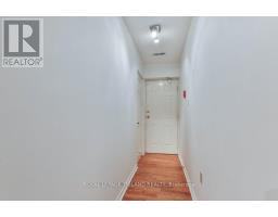 101 - 285 QUEENS AVENUE - 30