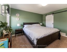 41 PEAR TREE AVENUE - 34