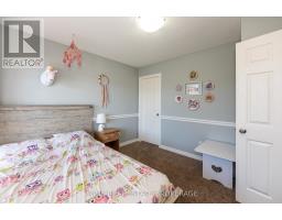 41 PEAR TREE AVENUE - 9