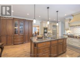 95 HIGHLAND WOODS COURT - 16