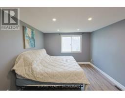 122 ANDOVER DRIVE - 18