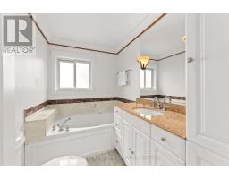 381 HYDE PARK ROAD - 16