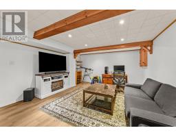 381 HYDE PARK ROAD - 18