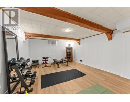 381 HYDE PARK ROAD - 20