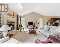 31 GREEN HEDGE LANE - 11