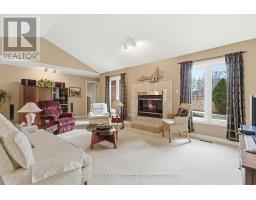 31 GREEN HEDGE LANE - 12