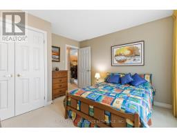 31 GREEN HEDGE LANE - 27