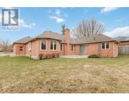 31 GREEN HEDGE LANE - 39