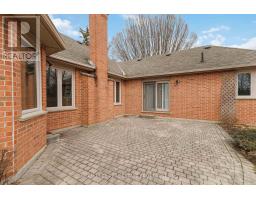 31 GREEN HEDGE LANE - 40