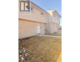 873 SOUTHDALE ROAD E - 2