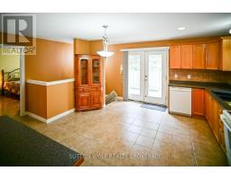 7 - 375 SCOTT STREET E - 12