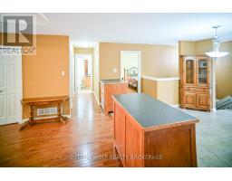 7 - 375 SCOTT STREET E - 23