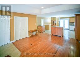 7 - 375 SCOTT STREET E - 8