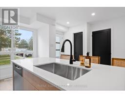 41 - 355 SANDRINGHAM CRESCENT - 4