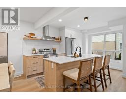 41 - 355 SANDRINGHAM CRESCENT - 6