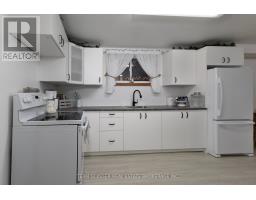 15 - 214 SOUTH STREET W - 24