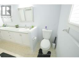 35 JUNIPER CRESCENT - 12