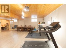 35 JUNIPER CRESCENT - 15