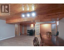 35 JUNIPER CRESCENT - 16