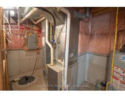 35 JUNIPER CRESCENT - 20