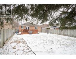 35 JUNIPER CRESCENT - 25