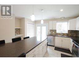 35 JUNIPER CRESCENT - 9