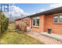 9 - 55 FIDDLERS GREEN ROAD - 5