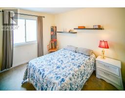 80 RIDGE STREET - 14