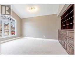 43 PINEHURST DRIVE - 12