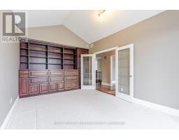 43 PINEHURST DRIVE - 14