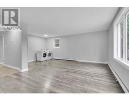 18.5 ADELAIDE STREET S - 26