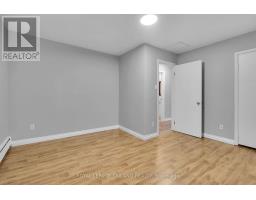 18.5 ADELAIDE STREET S - 30