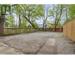 18.5 ADELAIDE STREET S - 36